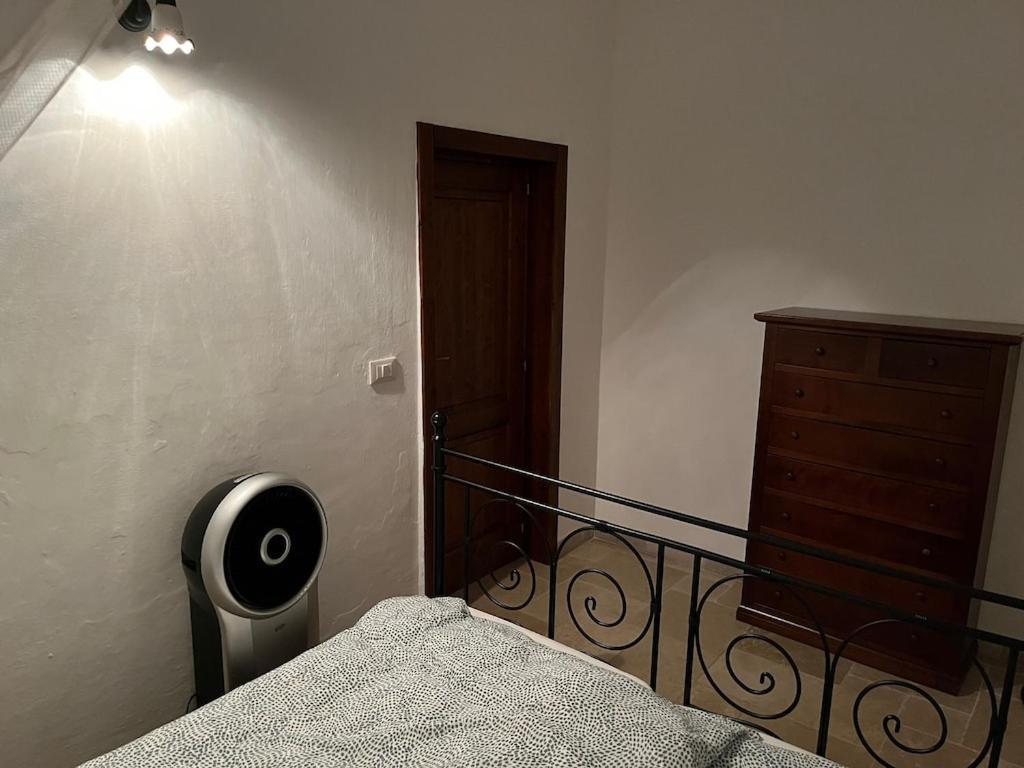 Casa Giuliveto - Charmantes Ferienhaus Mit Privatpool In Olivenhain Остуни Экстерьер фото